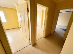 2+1-Zimmer-Wohnung Zum Verkauf In Seferihisar Ürkmez, Zentral Gelegen, 150 M Vom Strand Entfernt