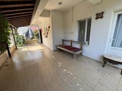 3+1-Zimmer-Villa Mit Garten Zu Vermieten, 50 Meter Vom Strand In Seferihisar Doğanbey