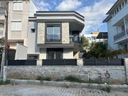 2+1 Villa Zum Verkauf 600 Meter Vom Meer Entfernt In Ürkmez, Seferihisar, Izmir