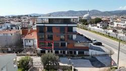 Renovierte 2+1-Wohnung Zum Verkauf In Der Deniz-Straße, Payamlı-Viertel, Seferihisar, Izmir.