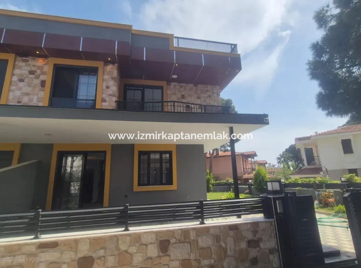 İzmir Seferihisar Mersinalani Mah.de 3 1 100 Mt Gartenvilla Zum Meer