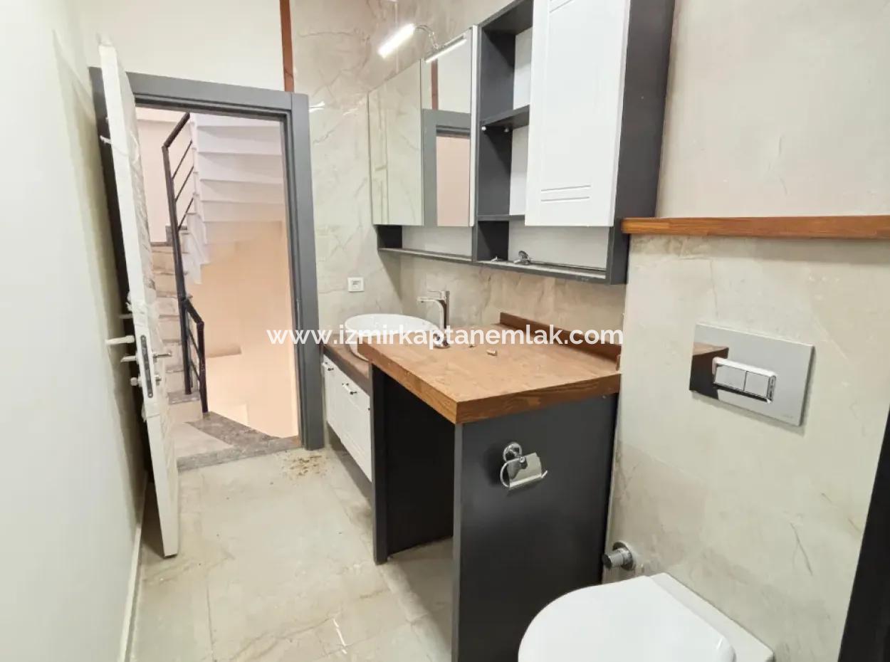 3 1 Villa Zum Verkauf Mit Großem Garten In Doğanbey