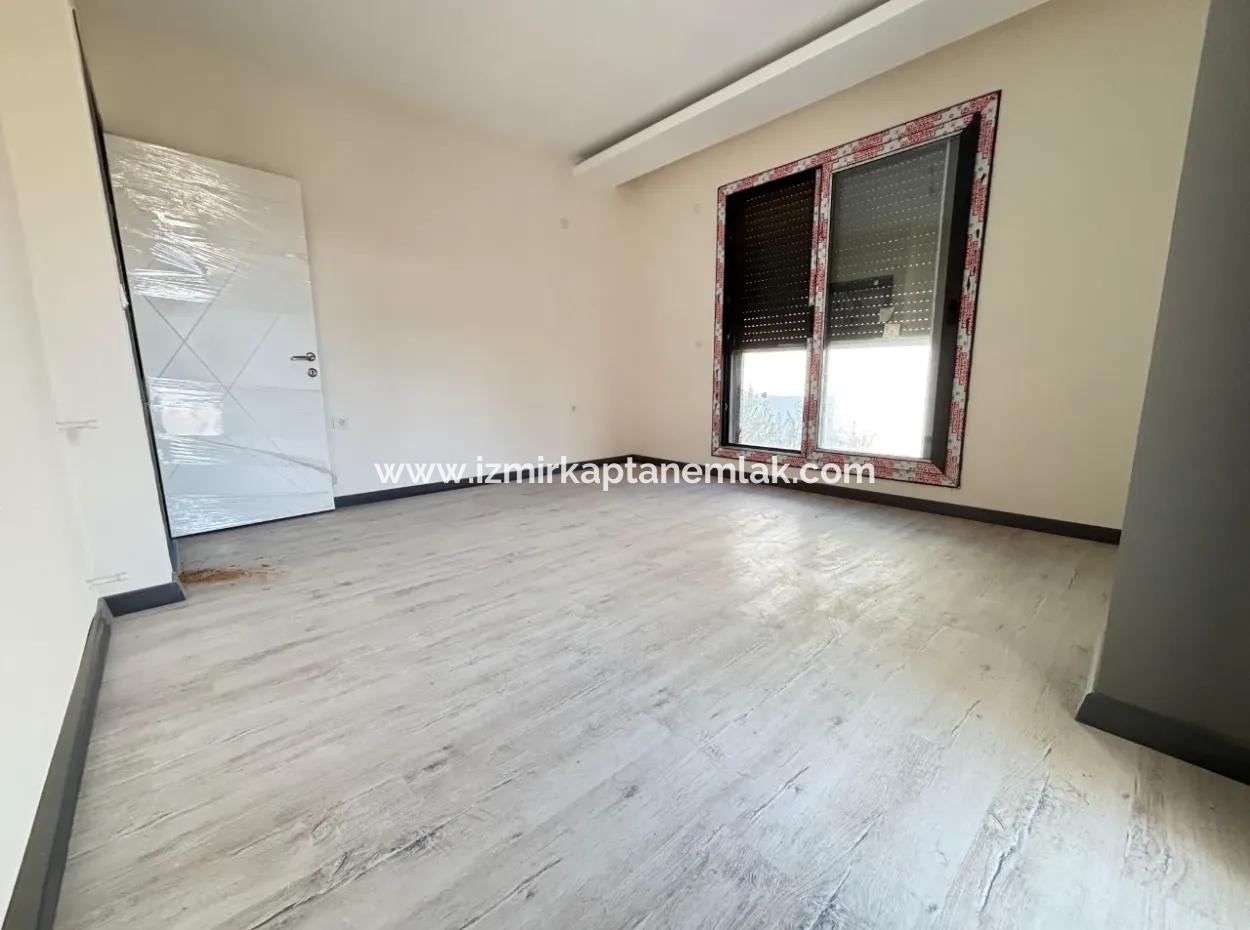 3 1 Villa Zum Verkauf Mit Großem Garten In Doğanbey