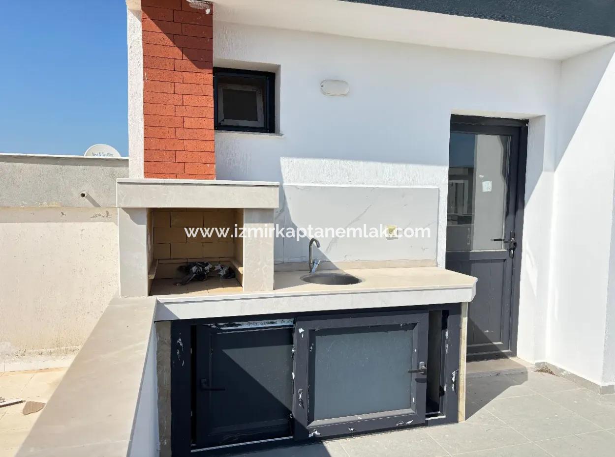 3 1 Villa Zum Verkauf Mit Großem Garten In Doğanbey