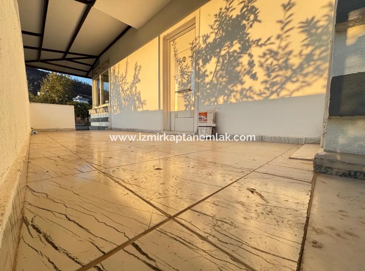 Freistehender Parkplatz Garten 4 1 Triplex Zum Verkauf In Doğanbey