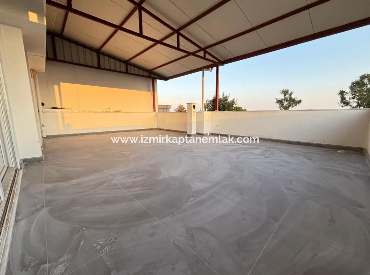 Freistehender Parkplatz Garten 4 1 Triplex Zum Verkauf In Doğanbey