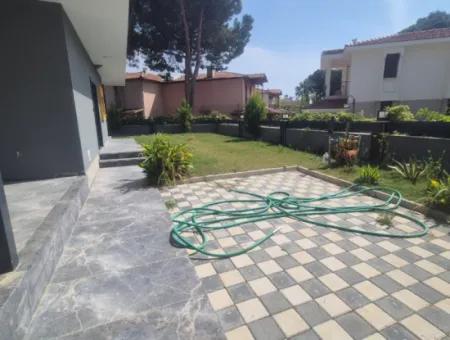 Ürkmez 3 1 Villa Zu Verkaufen Mit Großem Garten Am Meer