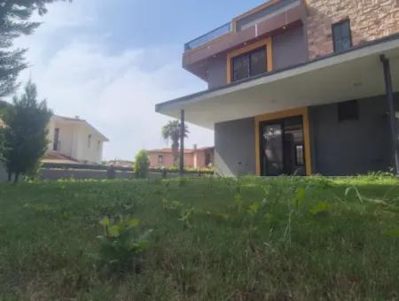 Ürkmez 3 1 Villa Zu Verkaufen Mit Großem Garten Am Meer