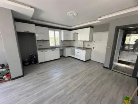 Freistehende Villa Auf 300 M2 Grundstück In Izmir Seferihisar Cumhuryet Mah