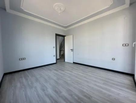 Freistehende Villa Auf 300 M2 Grundstück In Izmir Seferihisar Cumhuryet Mah