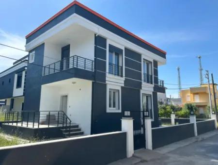 Freistehende Villa Auf 300 M2 Grundstück In Izmir Seferihisar Cumhuryet Mah