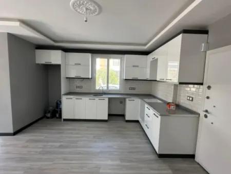 Freistehende Villa Auf 300 M2 Grundstück In Izmir Seferihisar Cumhuryet Mah