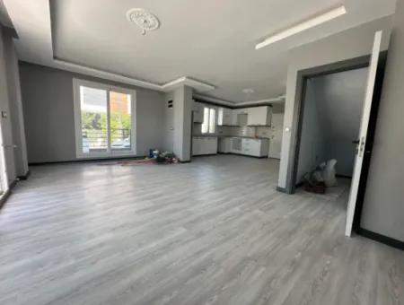 Freistehende Villa Auf 300 M2 Grundstück In Izmir Seferihisar Cumhuryet Mah