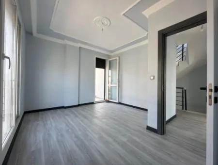 Freistehende Villa Auf 300 M2 Grundstück In Izmir Seferihisar Cumhuryet Mah