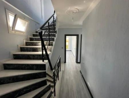 Freistehende Villa Auf 300 M2 Grundstück In Izmir Seferihisar Cumhuryet Mah