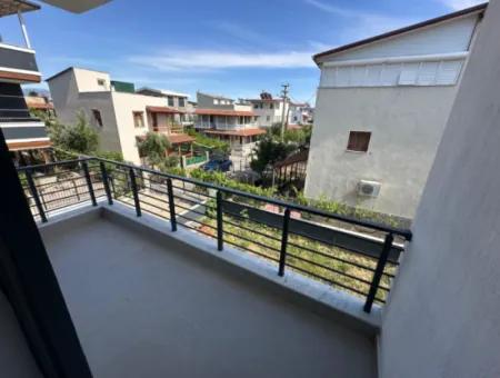 Freistehende Villa Auf 300 M2 Grundstück In Izmir Seferihisar Cumhuryet Mah