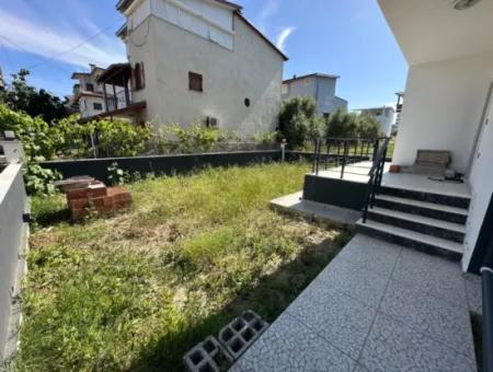Freistehende Villa Auf 300 M2 Grundstück In Izmir Seferihisar Cumhuryet Mah