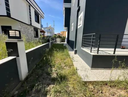 Freistehende Villa Auf 300 M2 Grundstück In Izmir Seferihisar Cumhuryet Mah