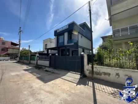 3 1 Villa Zum Verkauf Mit Parkplatz In Doğanbey Payamlı Zentrum