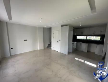 3 1 Villa Zum Verkauf Mit Parkplatz In Doğanbey Payamlı Zentrum
