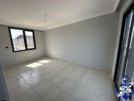 3 1 Villa Zum Verkauf Mit Parkplatz In Doğanbey Payamlı Zentrum