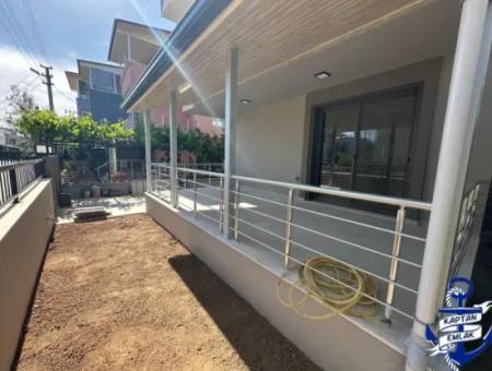 2 1 Villa Zum Verkauf In Doğanbey Payamlı Zentrum