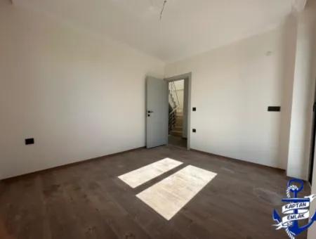 2 1 Villa Zum Verkauf In Doğanbey Payamlı Zentrum