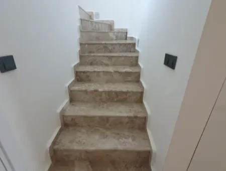 Payamlı 3 1 Villa Zu Verkaufen Mit Pool Und Garten Am Meer