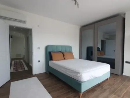 Payamlı 3 1 Villa Zu Verkaufen Mit Pool Und Garten Am Meer
