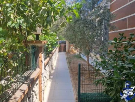 Doğanbeyde Garten Geräumige Gebaute 2 1 Villa Zum Verkauf
