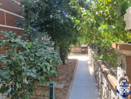 Doğanbeyde Garten Geräumige Gebaute 2 1 Villa Zum Verkauf