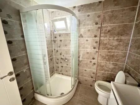 2 1 Luftige Wohnung Zum Verkauf Auf Der Mez-Etage Im Zentrum Von Seferihisar Ürkmez