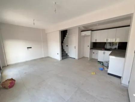 2 1 Villa Zu Verkaufen Mit Garten In Payamlı