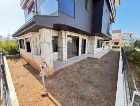 6 2 Triplex Zum Verkauf Mit Großer, Geräumiger Struktur Im Payamlı Zentrum