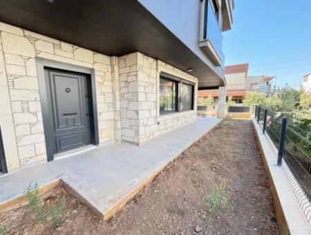 6 2 Triplex Zum Verkauf Mit Großer, Geräumiger Struktur Im Payamlı Zentrum