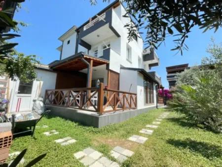 Geräumige 3 1 Villa Zum Verkauf Mit Parkplatz Und Großem Garten In Doganbey