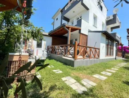 Geräumige 3 1 Villa Zum Verkauf Mit Parkplatz Und Großem Garten In Doganbey