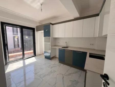 Neubau 2 1 Villa Zum Verkauf In Seferihisar Mit Großem Garten