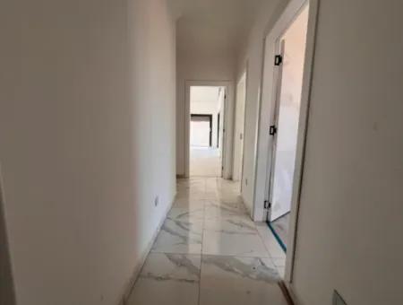 Neubau 2 1 Villa Zum Verkauf In Seferihisar Mit Großem Garten