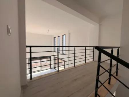 Neubau 2 1 Villa Zum Verkauf In Seferihisar Mit Großem Garten