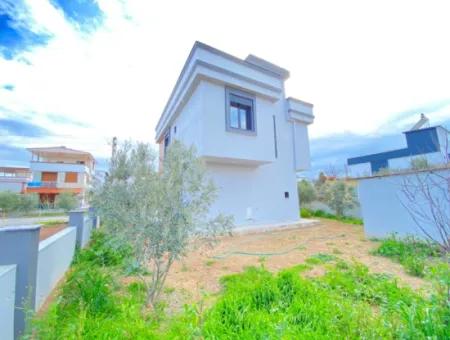 300M2 Unabhängiger Garten 3 In 1 Villa Zum Verkauf In Doganbey