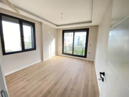 300M2 Unabhängiger Garten 3 In 1 Villa Zum Verkauf In Doganbey
