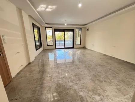 3 1 Villa Zum Verkauf In Doğanbey Mit 500 M Parkplatz Garten