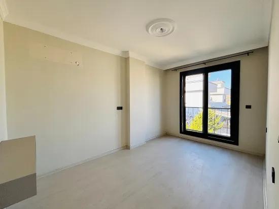 In İzmir Seferihisar Cumhuriyet Viertel Mit Gemeinsamem Eingang 3+1 Zu Verkaufen Freistehende Villa