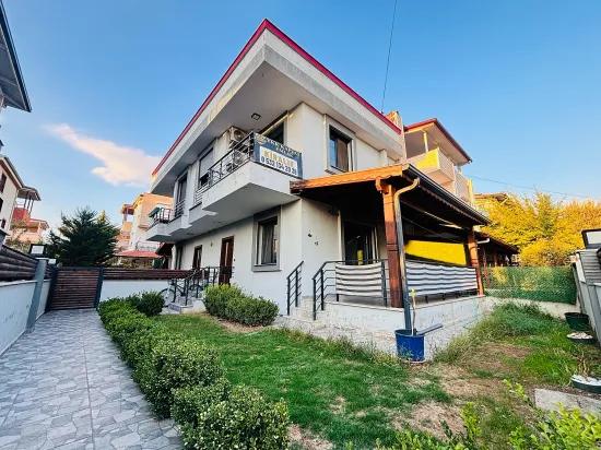 İzmir Seferihisar Im Viertel Payamlı Villa Mit Garten, Voll Möbliert, 2+1, Zu Vermieten