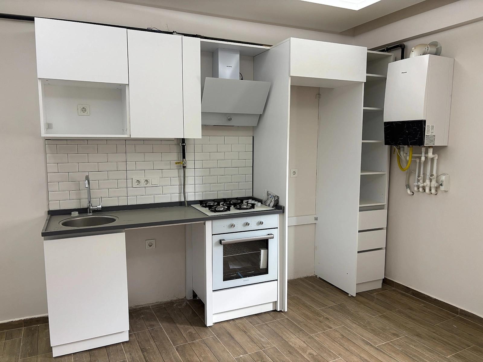 1+1 Apartment In A Great Location In Camikebir, Seferihisar, Izmir