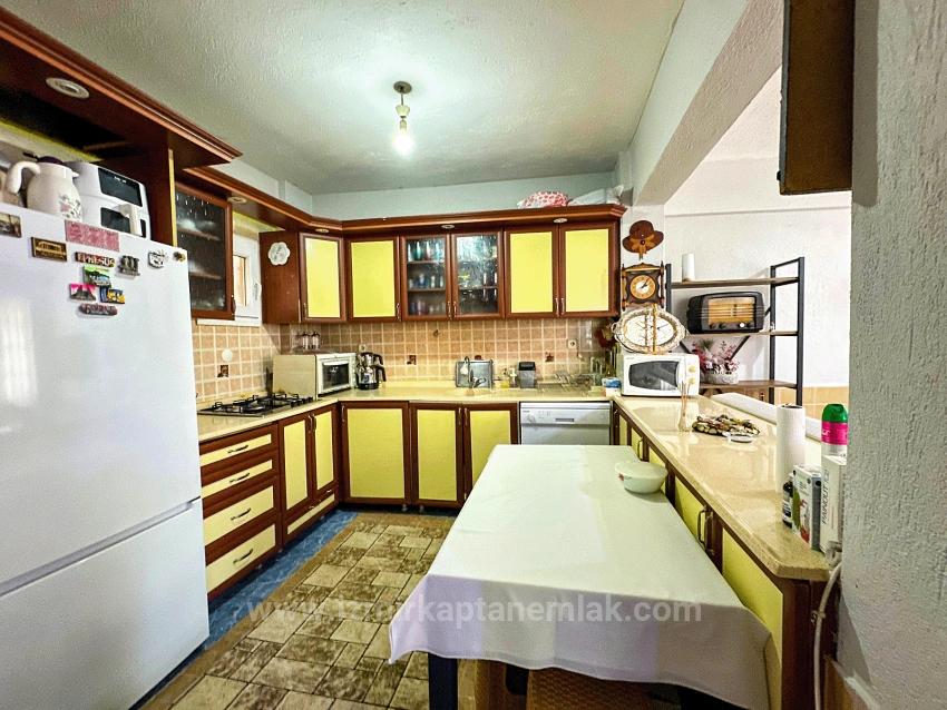 Centrally Located 4+1 Villa For Sale In Payamlı Neighborhood, Seferihisar, İzmir, Within Walking Distance To The Sea.