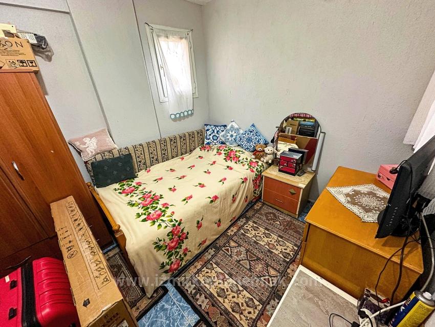 Centrally Located 4+1 Villa For Sale In Payamlı Neighborhood, Seferihisar, İzmir, Within Walking Distance To The Sea.