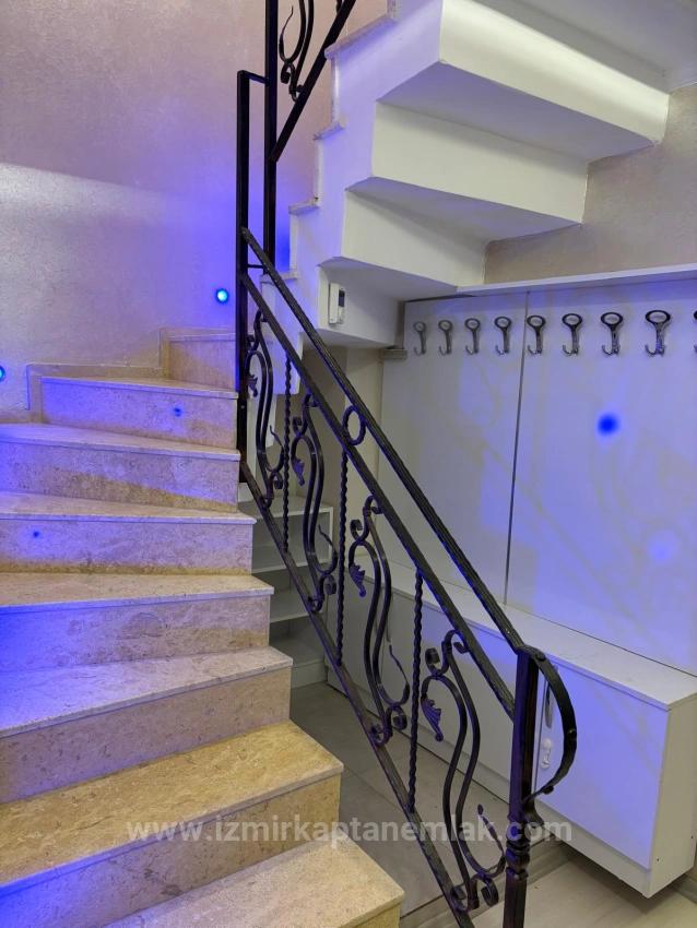 4+2 Duplex Apartment For Sale In Turabiye Neighborhood, Seferihisar, Izmir