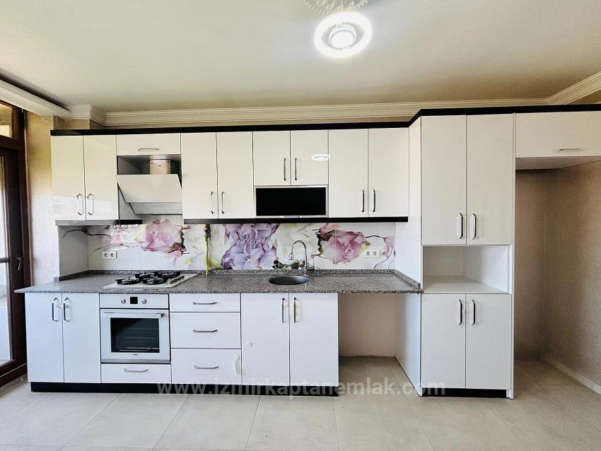 4+2 Duplex Apartment For Sale In Turabiye Neighborhood, Seferihisar, Izmir